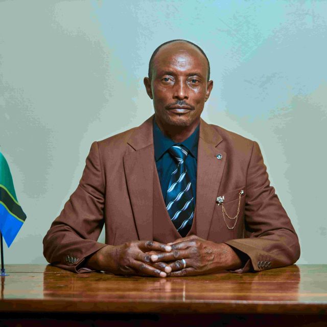 DR. CARLOS JOSEPH MBINDA